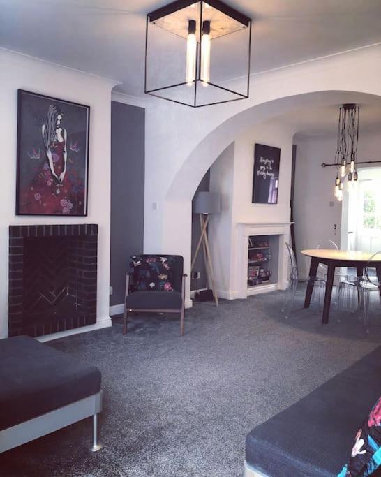 Chester/Hoole Contemporary Home. Sleeps 6 +Netflix Eksteriør bilde